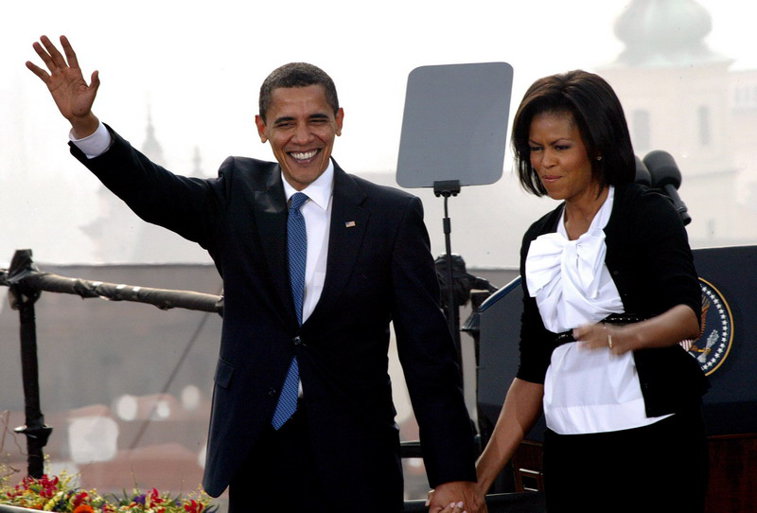 Imaginea articolului Cărţile încă nescrise ale lui Barack şi Michelle Obama se vând ca pâinea caldă