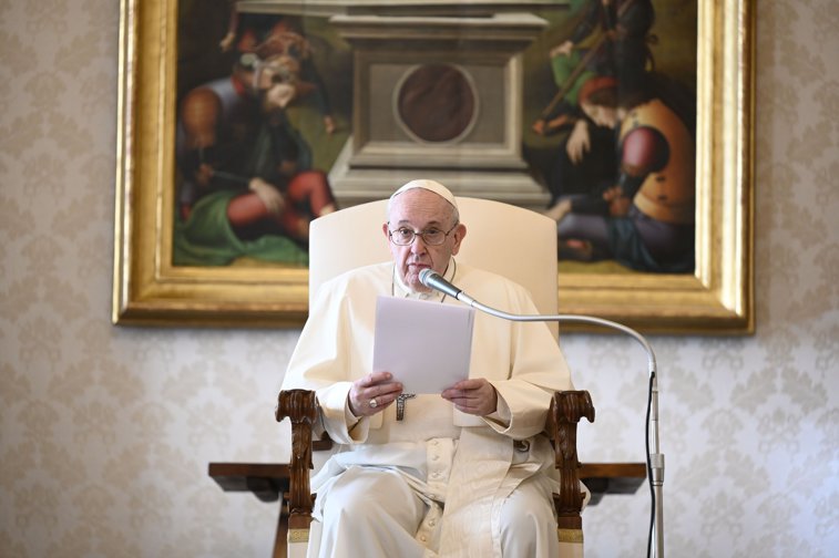 Imaginea articolului Papa Francisc s-a rugat pentru victimele care au murit în revolta de la Capitoliu 