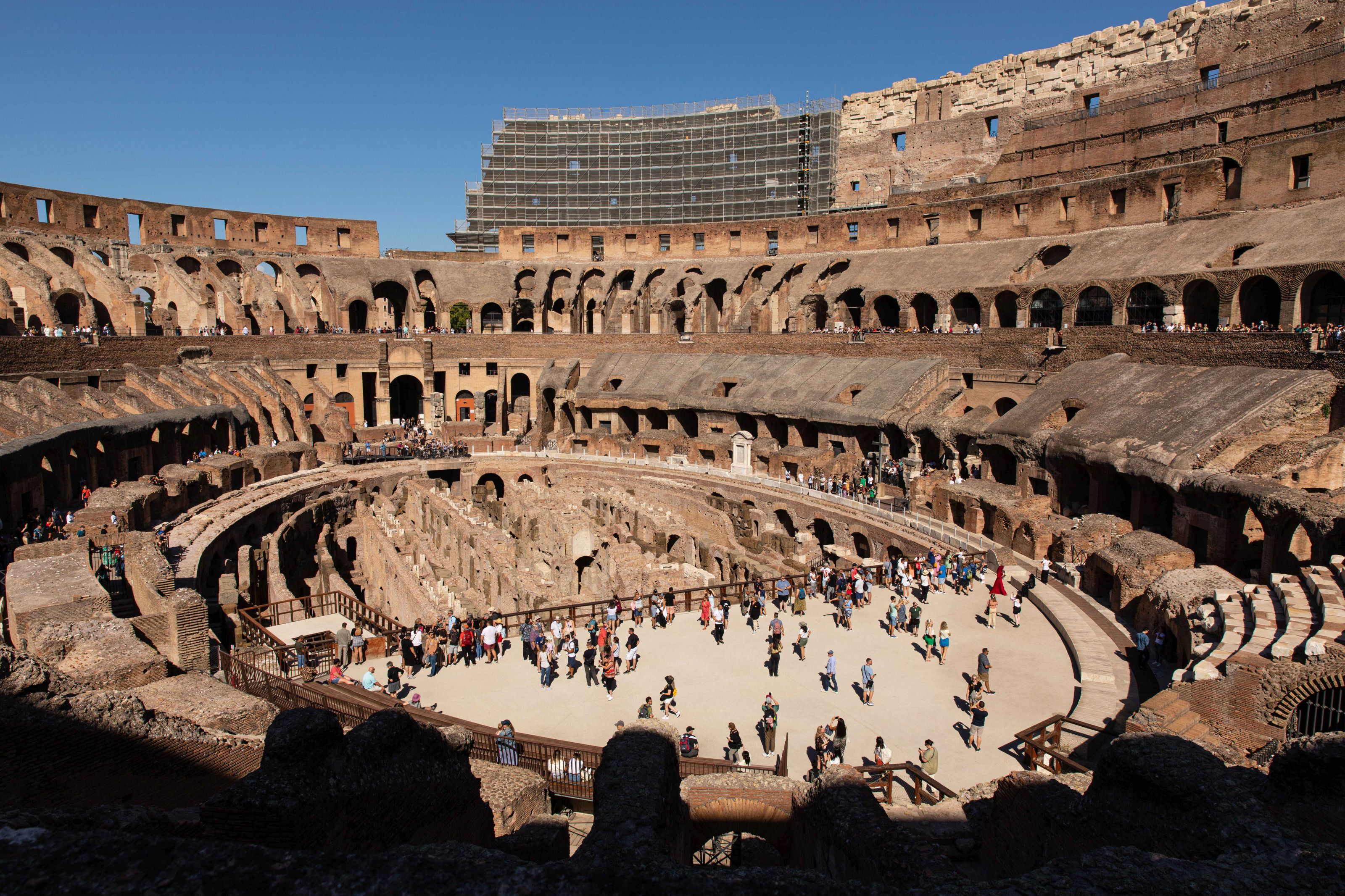 Arheologii au găsit urme de gustări vechi de 1.900 de ani la Colosseum. Ce mâncau spectatorii pe durata luptelor (...)