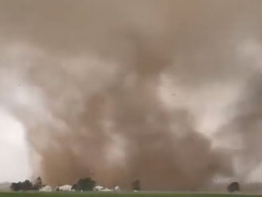 Imaginea articolului VIDEO Un uragan puternic a măturat statul Ohio, din Statele Unite