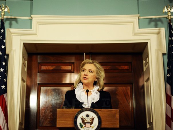 Imaginea articolului Hillary Clinton: SUA nu aveau informaţii despre un atac plănuit asupra consulatului din Libia. Vom lua "măsuri puternice" pentru a ne proteja ambasadele