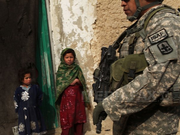 Imaginea articolului Preşedinţia afgană: Războiul NATO în Afganistan e fără scop şi iraţional