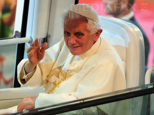 Imaginea articolului Papa Francisc şi Benedict al XVI-lea vor avea o întâlnire istorică sâmbătă