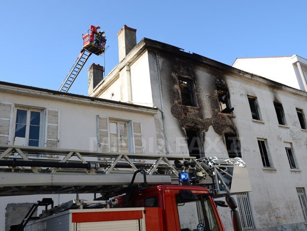 Imaginea articolului Incendiu în Franţa, într-o clădire ocupată de romi: Cel puţin trei persoane au murit, inclusiv un copil