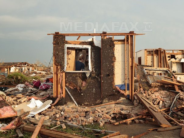Imaginea articolului Supravieţuitorii tornadei din Oklahoma City relatează speriaţi despre forţa devastatoare a acesteia: "Nu pot să cred că am supravieţuit" - VIDEO, FOTO