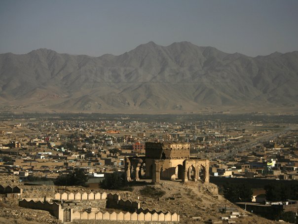 Imaginea articolului Kabulul ameninţă cu boicotarea discuţiilor de pace de la Doha
