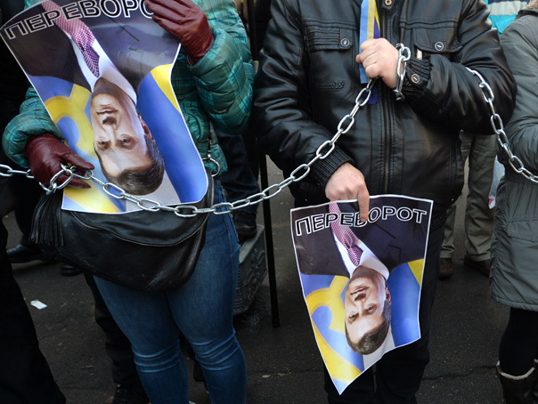 Imaginea articolului Washingtonul, "deosebit de îngrijorat" de intimidările la adresa protestatarilor ucraineni