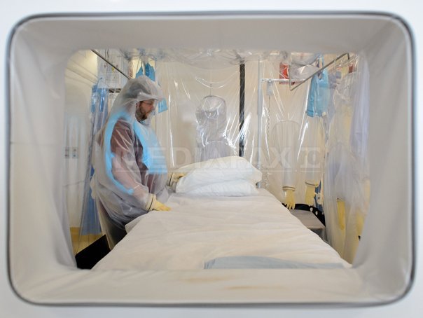 Imaginea articolului Infirmiera spaniolă infectată cu Ebola nu mai are acest virus