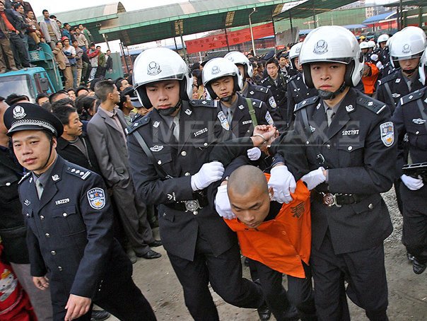 Imaginea articolului China intenţionează să reducă numărul infracţiunilor pasibile de pedeapsa capitală