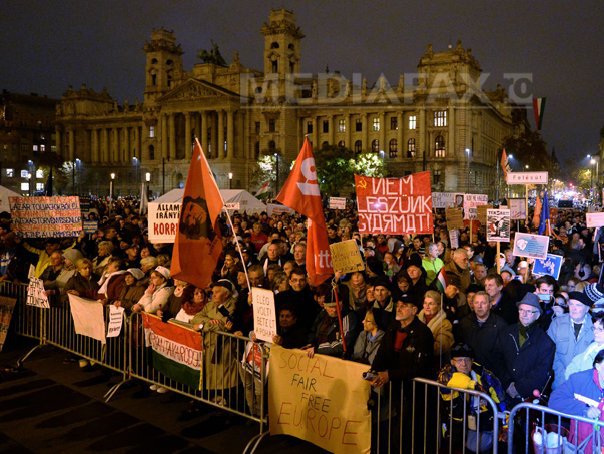 Imaginea articolului Zeci de mii de persoane au manifestat la Budapesta împotriva lui Viktor Orban
