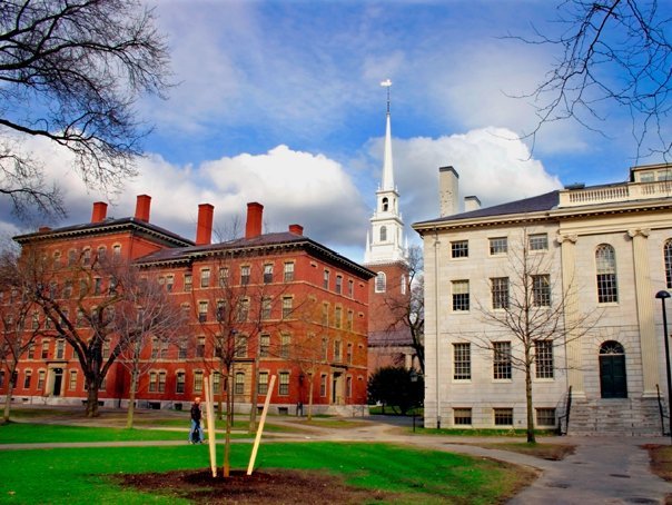 Imaginea articolului Prestigioasa universitate Harvard, acuzată de discriminare rasială