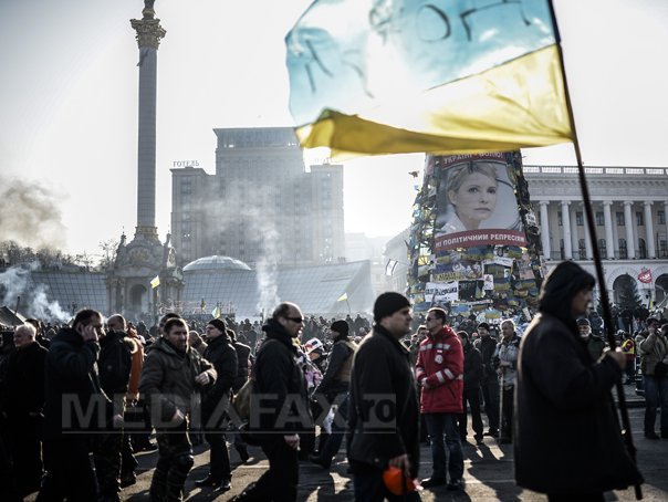 Imaginea articolului Fost ministru ucrainean: Fluxul de arme pentru protestatarii din Kiev trecea prin Moldova