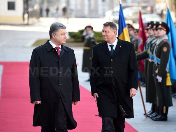 Imaginea articolului Poroşenko: E prima vizită a preşedintelui României în Ucraina în ultimii şapte ani. E simbolică