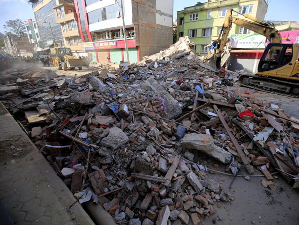 Imaginea articolului Tragedia din Nepal în imagini: Cât de afectată este ţara după al doilea cutremur devastator - GALERIE FOTO