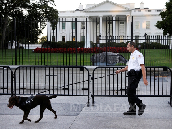 Imaginea articolului Sala presei de la Casa Albă, evacuată în urma unei alerte cu bombă