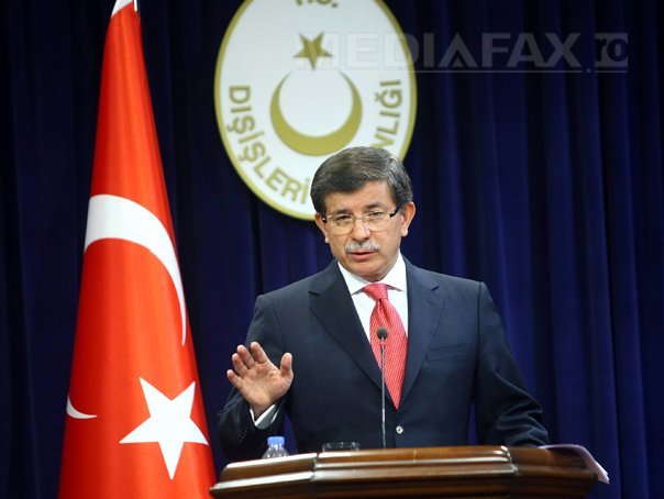 Imaginea articolului Premierul demisionar Ahmet Davutoglu, însărcinat cu formarea noului Guvern turc 