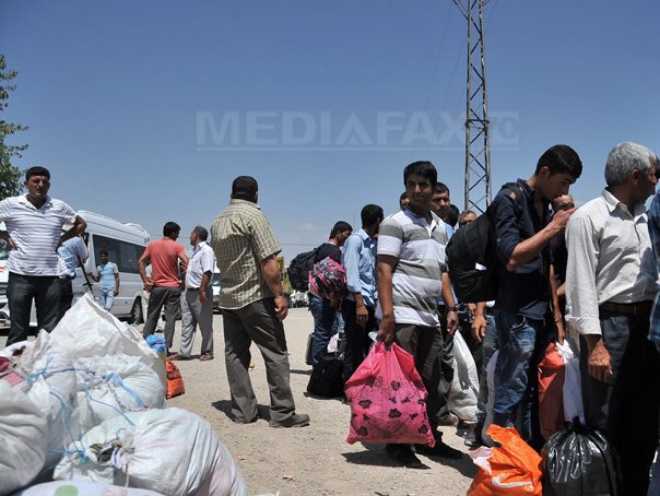 Imaginea articolului Forţele turce au prins în ultimele zile 3.000 de imigranţi care încercau să ajungă în Grecia