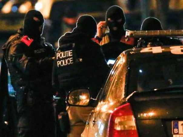 Imaginea articolului Anchetatorii belgieni au găsit amprenta lui Salah Abdeslam şi centuri explozive într-un apartament din Bruxelles