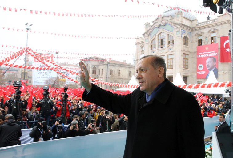 Imaginea articolului Preşedintele Recep Erdogan spune că TURCIA ar putea organiza un referendum privind reinstituirea pedepsei cu moartea