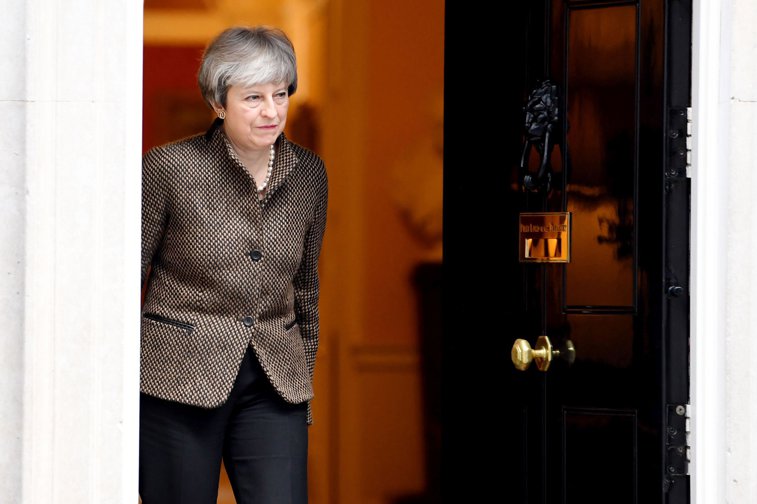Imaginea articolului Theresa May va prezenta "Drumul către Brexit" printr-un discurs în următoarele trei săptămâni