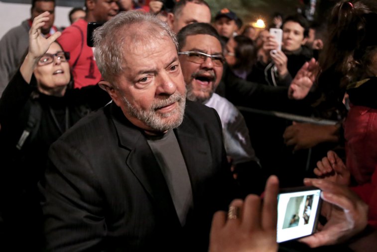 Imaginea articolului Fostul preşedinte brazilian Inacio Lula da Silva va ajunge la închisoare, condamnat pentru corupţie