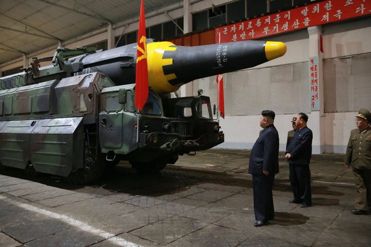 Imaginea articolului Semnale trase de oficiali ai SUA: Coreea de Nord "construieşte noi rachete balistice"/ UPDATE: Discuţii de ultima oră între cele două Corei despre datele privind activitatea militară