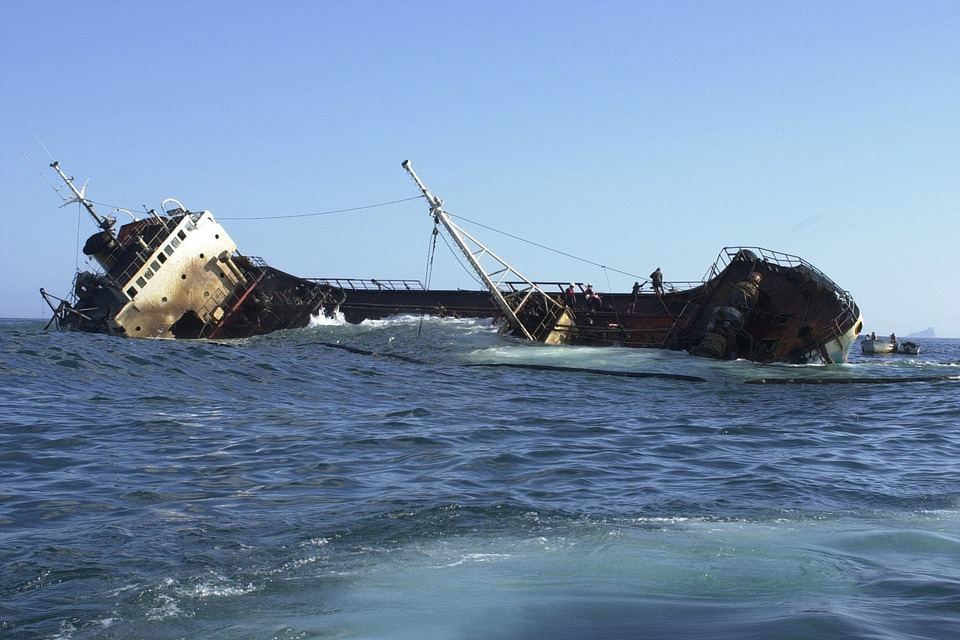 Operate Sorrow Waste O navă încărcată cu fier vechi s-a scufundat în Marea Neagră