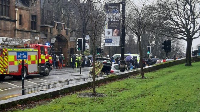 Imaginea articolului Autorităţile britanice au evacuat clădirile unor universităţi în urma mai multor alerte | VIDEO
