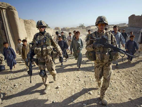 Imaginea articolului SUA vor retrage mii de militari din Afganistan şi vor închide mai multe baze militare, potrivit unui proiect de acord de pace cu talibanii