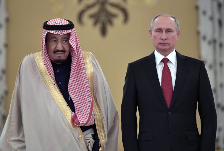 Imaginea articolului Vladimir Putin efectuează prima sa vizită în Arabia Saudită de peste zece ani, într-un context favorabil