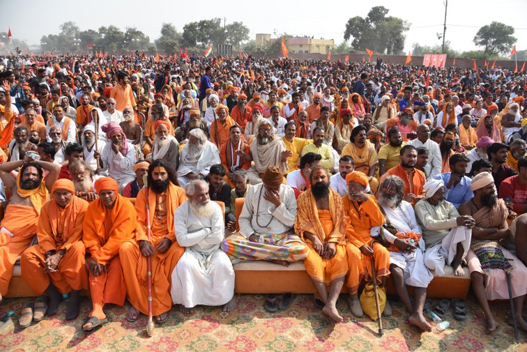 Imaginea articolului Curtea Supremă din India a oferit hinduşilor un teren disputat cu musulmanii