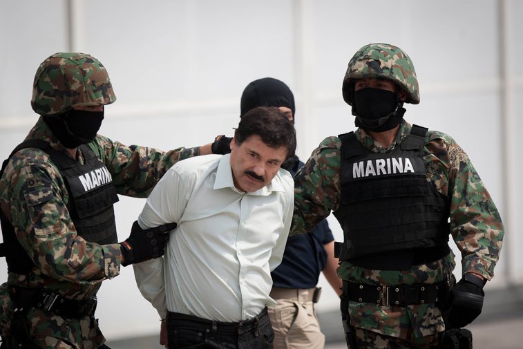 Imaginea articolului Fostul şef al securităţii din Mexic, inculpat pentru că a primit o mită uriaşă de la „El Chapo”