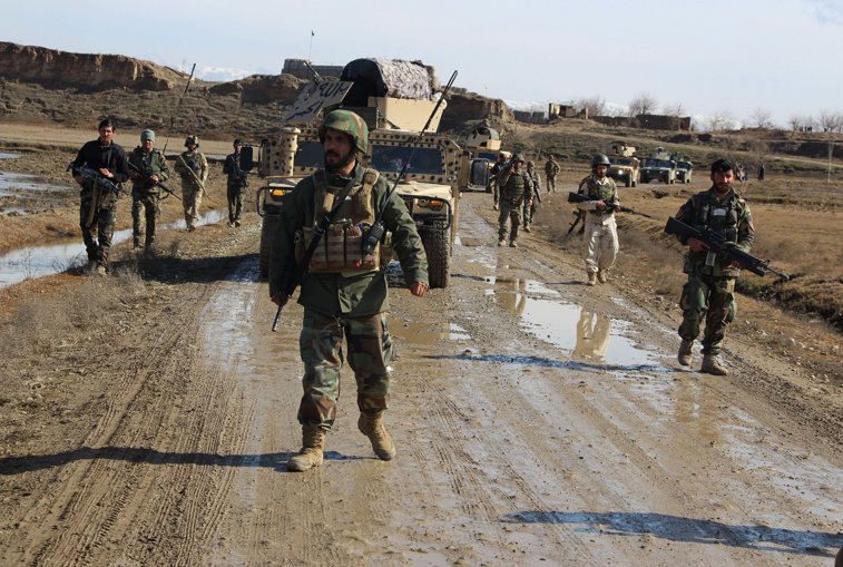 Imaginea articolului Schimb de focuri în Afganistan. Mai mulţi militari afgani şi americani au murit 
