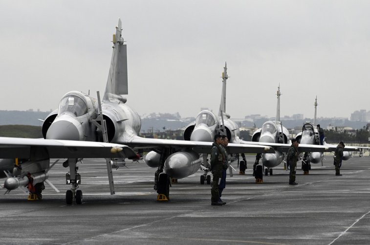 Imaginea articolului Taiwanul a trimis avioane de luptă pentru interceptarea mai multor aeronave militare chineze