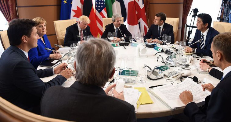 Imaginea articolului Trump anulează summitul G7 de la Camp David, în schimb va organiza o conferinţă video 