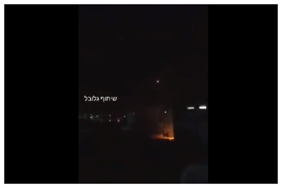 Imaginea articolului VIDEO | Explozii la o bază militară din Siria. Administraţia Bashar al-Assad atribuie atacul Israelului 