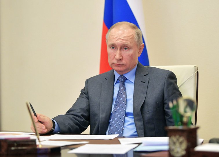 Imaginea articolului Vladimir Putin anunţă măsuri pentru ruşii care au intrat în şomaj