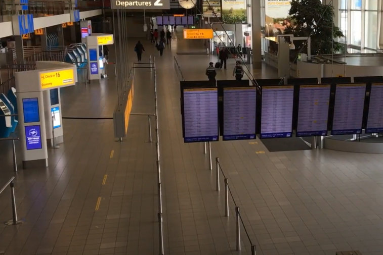 Imaginea articolului Aeroportul din Amsterdam aşa cum nu a mai fost vreodată. Cum descrie un olandez experienţa trăită