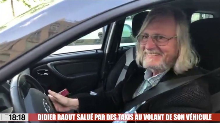 Imaginea articolului VIDEO Imagini virale in Franţa. Profesorul Didier Raoult, aclamat de şoferii de taxi