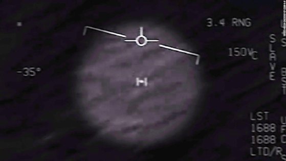 Imaginea articolului Reacţia lui Donald Trump la înregistrările cu fenomenele aeriene neidentificate publicate de Pentagon