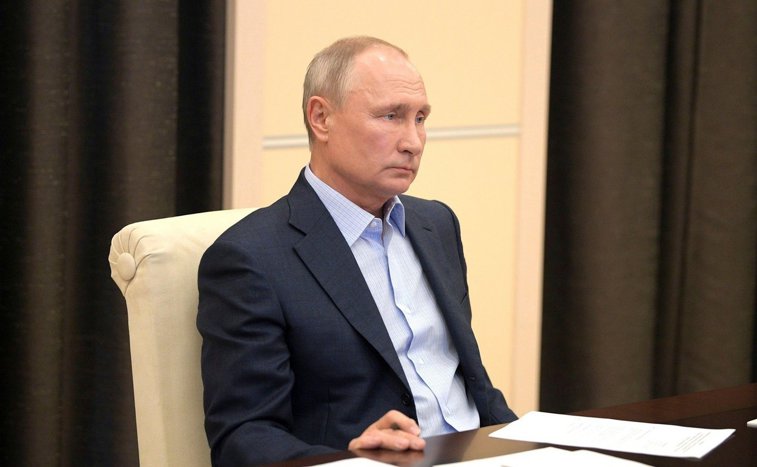 Imaginea articolului Popularitatea lui Vladimir Putin, lovită de coronavirus. Cât mai are preşedintele Rusiei în sondaje, după ce numărul oficial al îmbolnăvirilor a trecut de 130.000