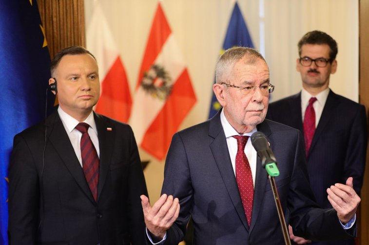 Imaginea articolului Preşedintele Austriei, prins în timp ce încălca restricţiile: "Îmi pare sincer rău". Unde a mers