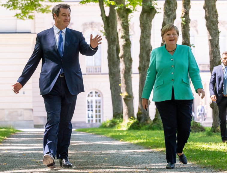 Imaginea articolului Angela Merkel îşi pregăteşte succesorul? Cancelarul Germaniei s-a întâlnit ieri cu bavarezul Markus Söder
