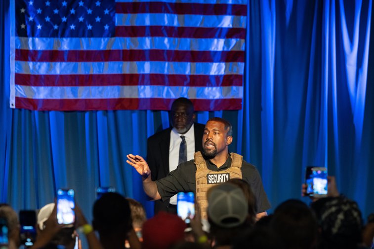 Imaginea articolului Alegeri SUA 2020: Kanye West lansează afirmaţii controversate: Sprijin financiar „de un milion de dolari” pentru părinţi