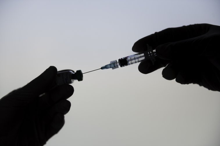 Imaginea articolului Sondaj: O treime dintre francezi ar refuza să se vaccineze împotriva COVID-19