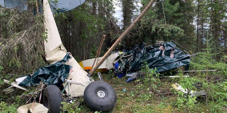 Imaginea articolului 7 oameni au murit într-un accident aviatic în Alaska, printre care şi politicianul Gary Knopp