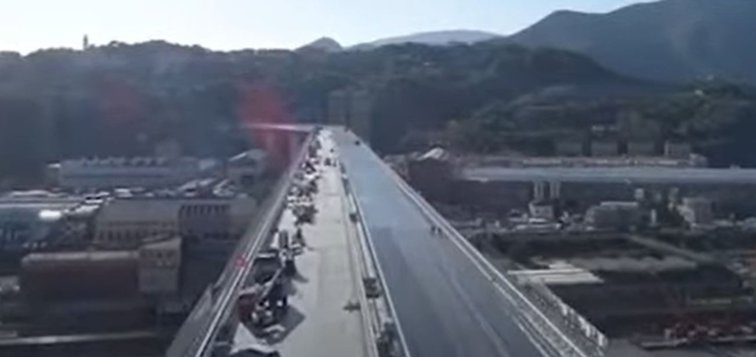 Imaginea articolului Cum se reconstruieşte un pod peste oraşul Genova în doar doi ani? Îţi explică doi români care au participat la construcţie VIDEO