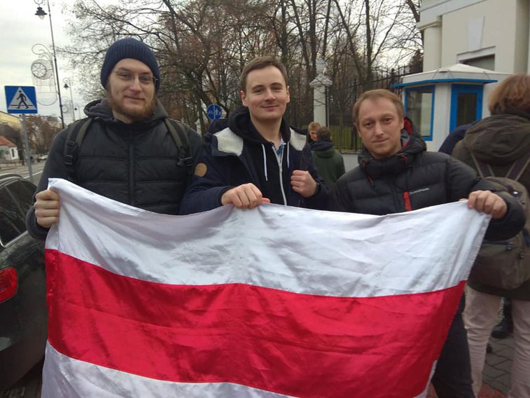Imaginea articolului Cel mai urmărit canal de Telegam ce coordonează protestele din Belarus este creat de doi tineri în Polonia