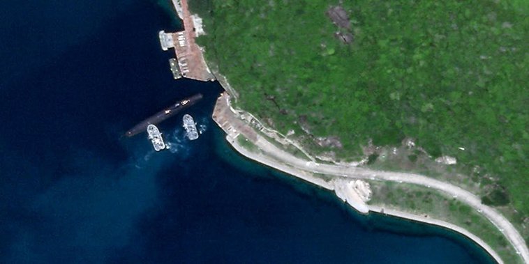 Imaginea articolului Sateliţii au suprins un submarin nuclear în apropierea unei baze militare chineze