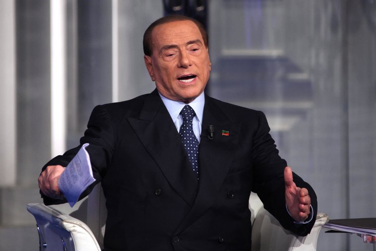 Imaginea articolului Silvio Berlusconi, testat pozitiv la coronavirus, a fost internat în spital